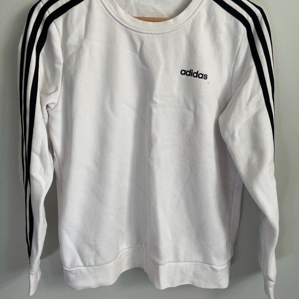 Basic adidas crew neck